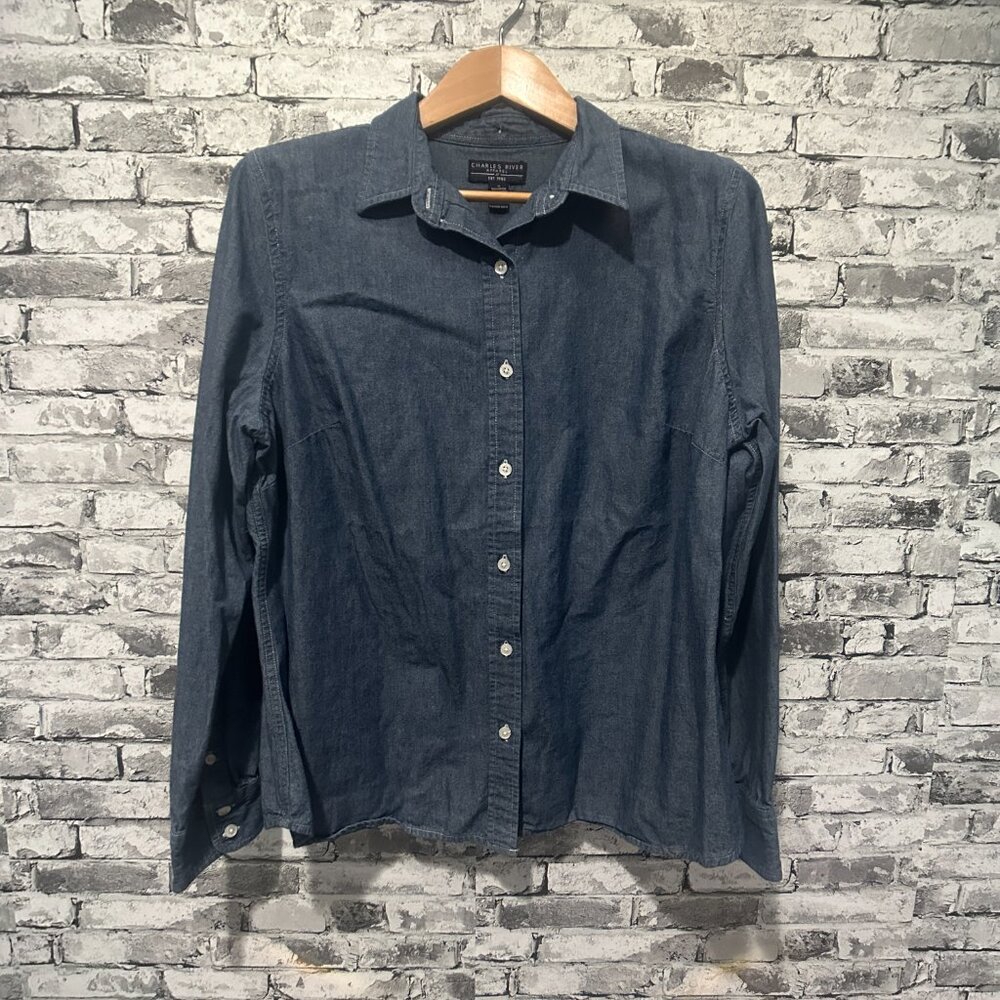 EUC Charles River Apparel  Button Up Shirt Blue Women's Size XL